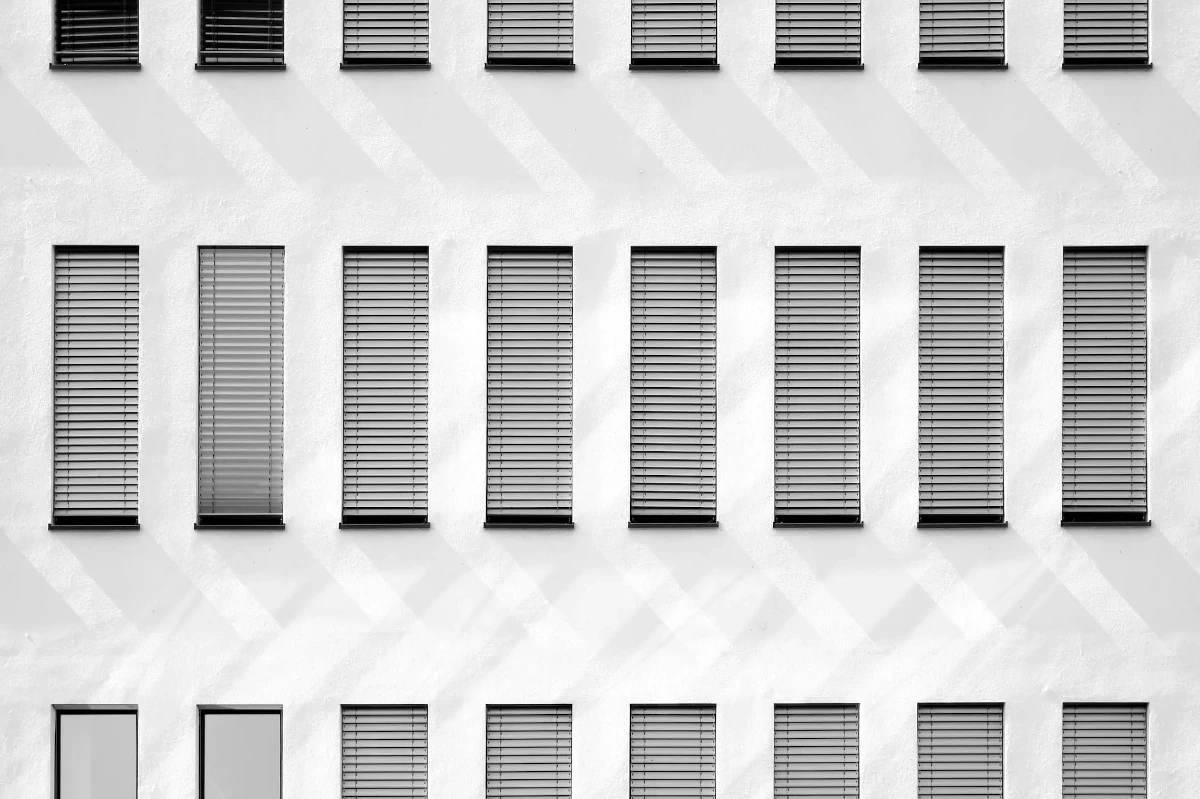 pprmocarioca - Windows of a building in Nuremberg, Germany